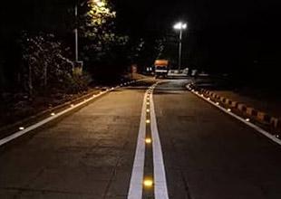 Puntos clave al seleccionar tachas solares led para carreteras en África